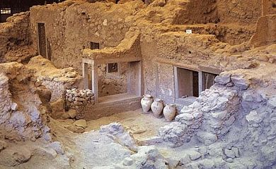 Экскурсия по музеям Санторини и на археологические раскопки Акротири